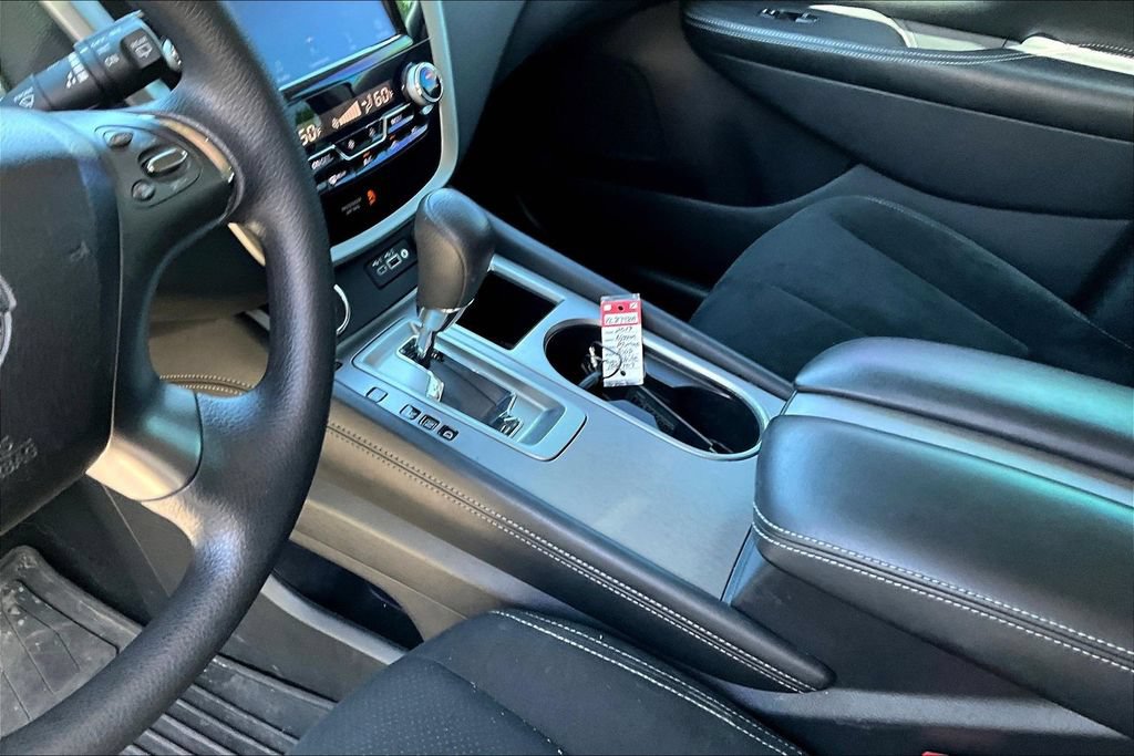 Used 2019 Nissan Murano S AWD/4WD image 17