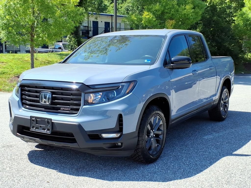 Used 2023 Honda Ridgeline Sport image 5