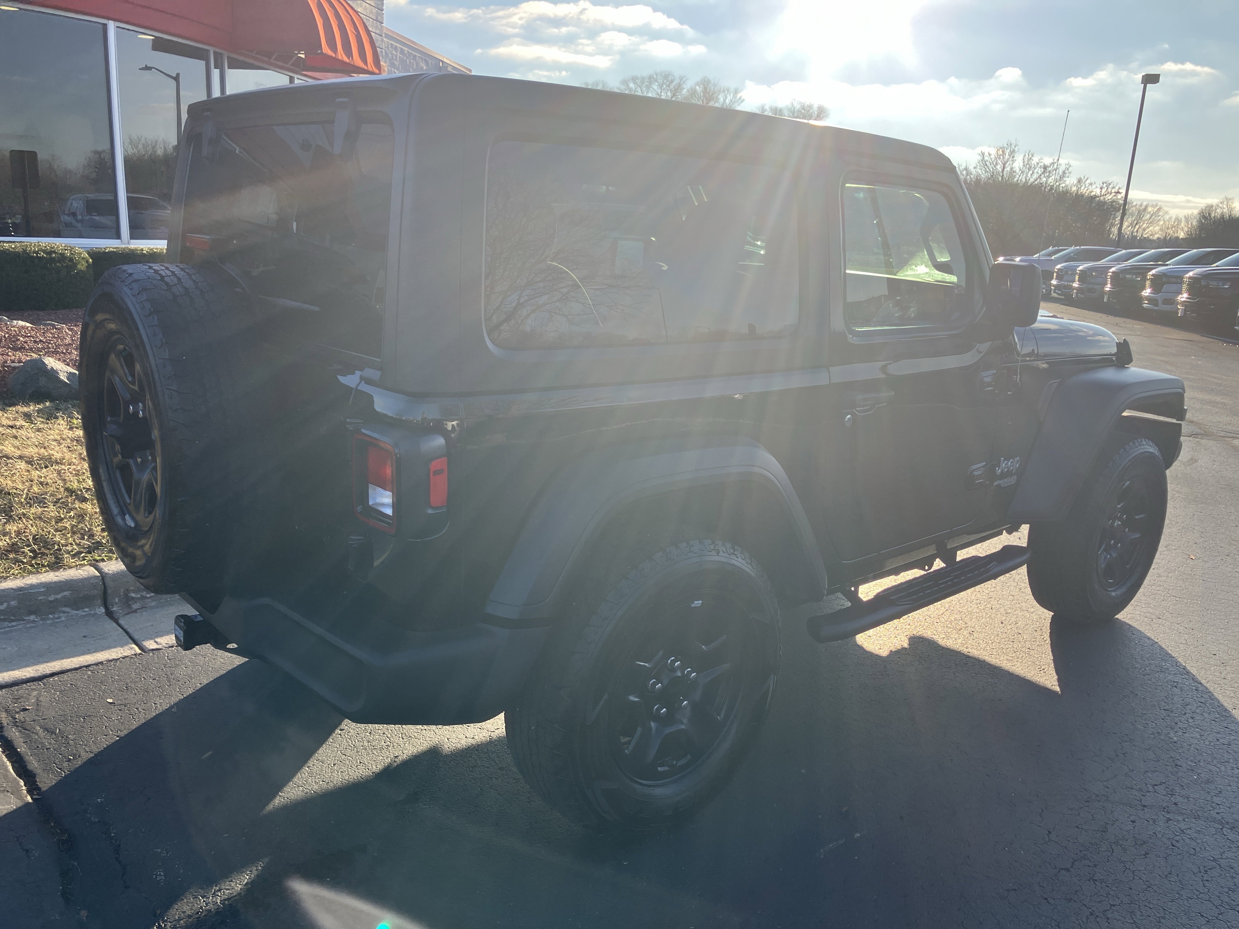 Used 2021 Jeep Wrangler Sport image 22