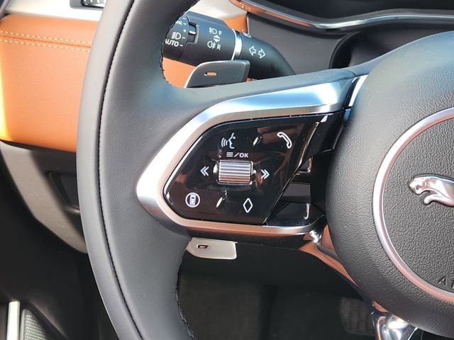 Used 2026 Jaguar F-PACE R-Dynamic S image 27