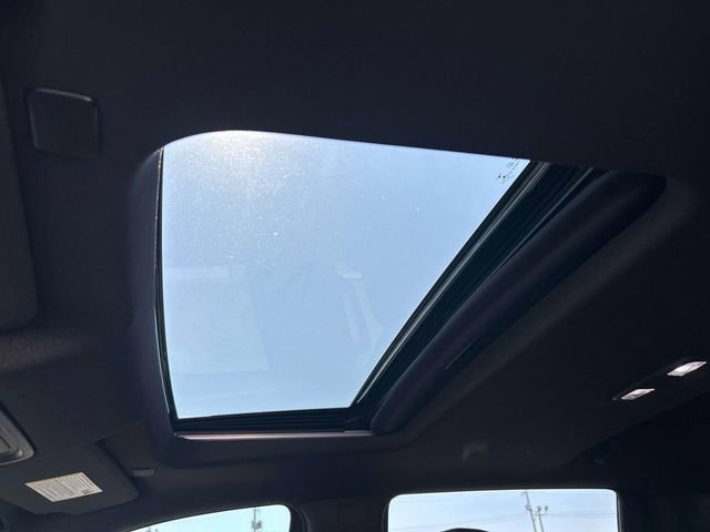 Used 2023 Chevrolet Silverado 1500 ZR2 w/ Technology Package image 34