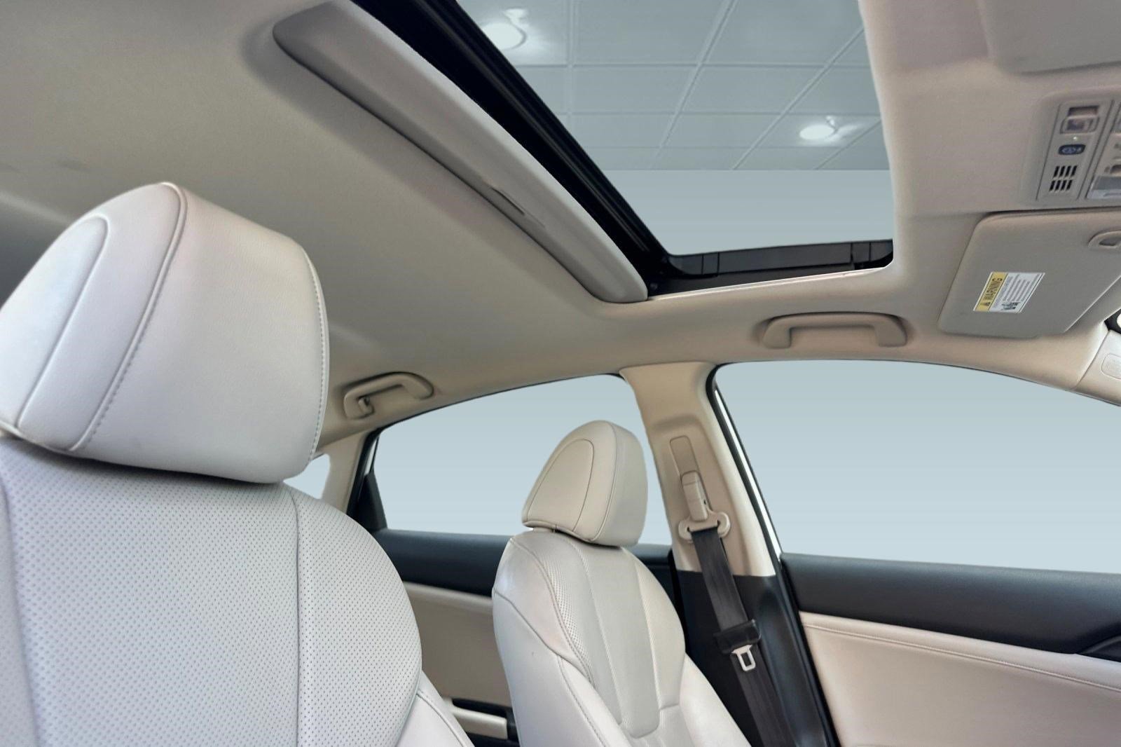 Used 2022 Honda Insight Touring image 14