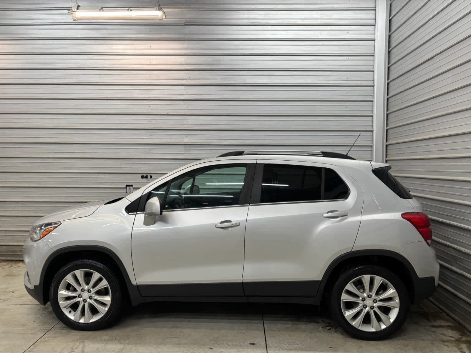 Used 2020 Chevrolet Trax Premier AWD/4WD image 8