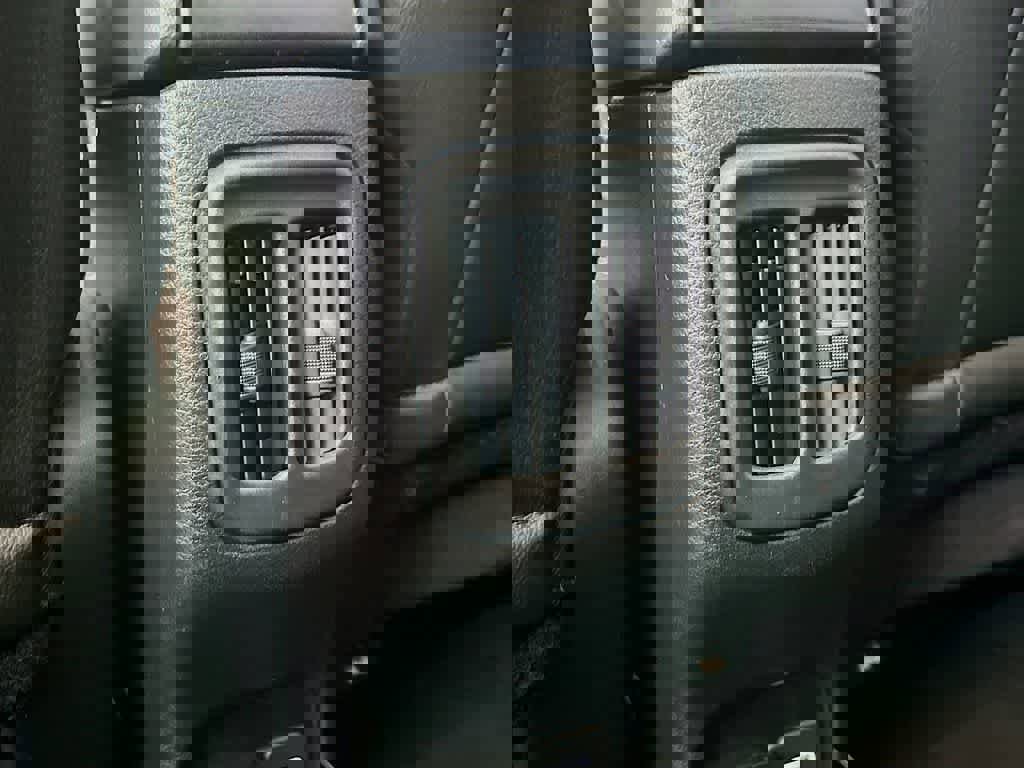 Used 2021 Jeep Compass Limited w/ Sun and Sound Group AWD/4WD image 13