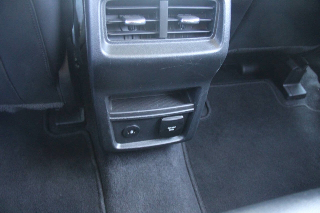 Certified 2024 Ford Edge Titanium AWD/4WD image 13