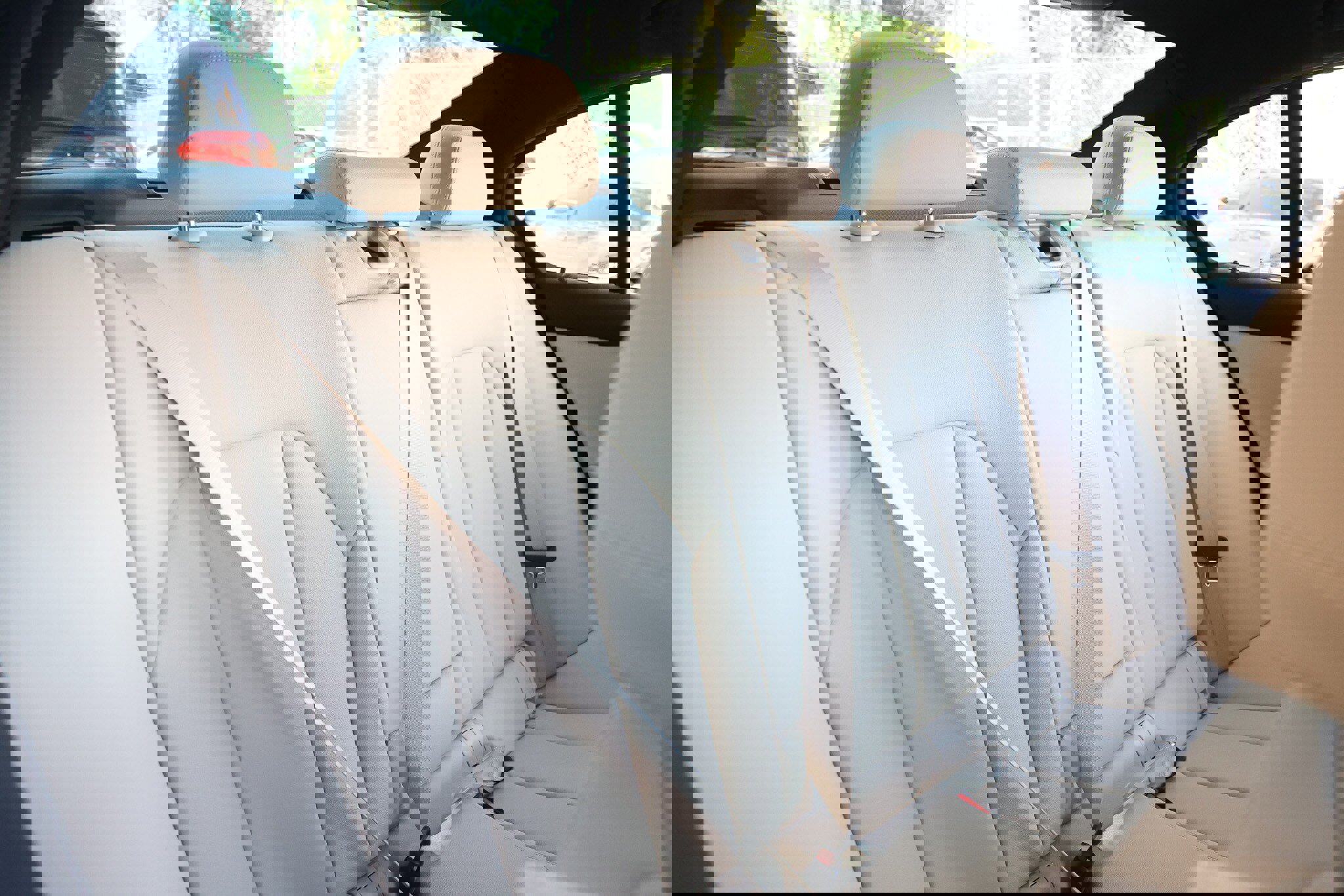 Used 2021 BMW 330i w/ Convenience Package image 17