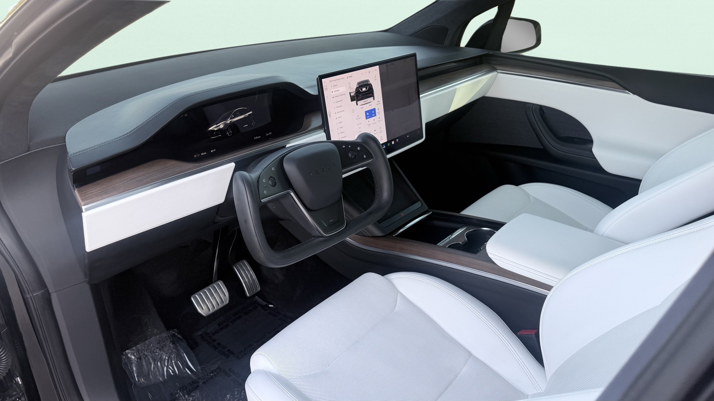 Used 2023 Tesla Model X AWD/4WD image 29