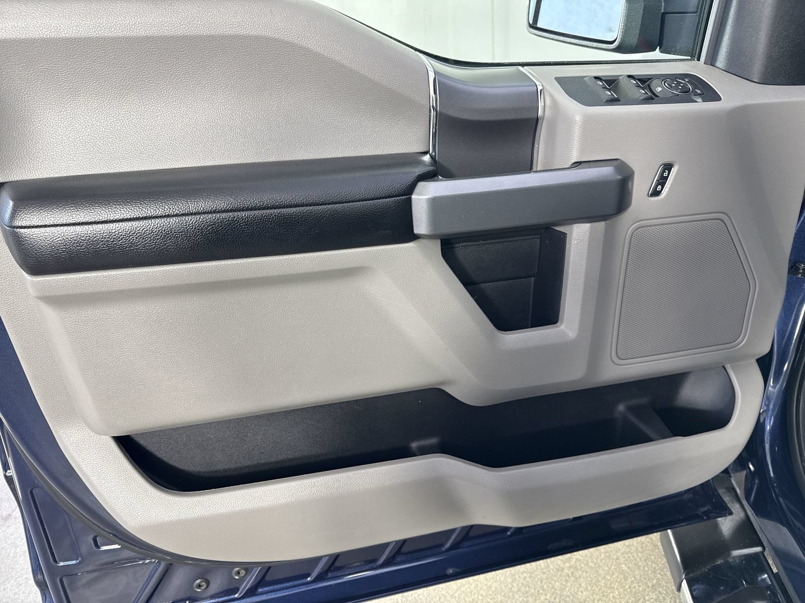 Used 2019 Ford F150 XLT w/ XTR Package AWD/4WD image 18