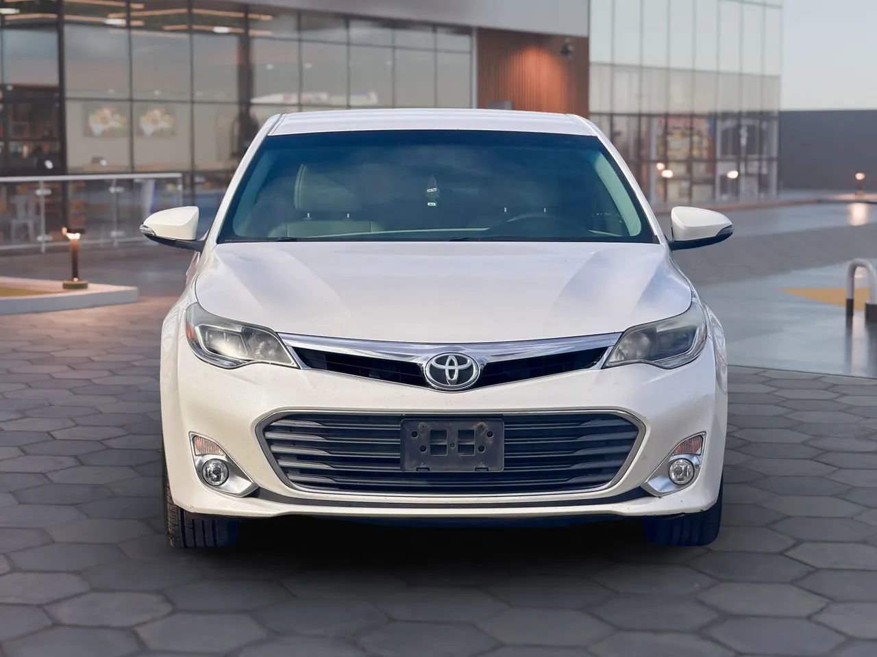 Used 2015 Toyota Avalon XLE image 4