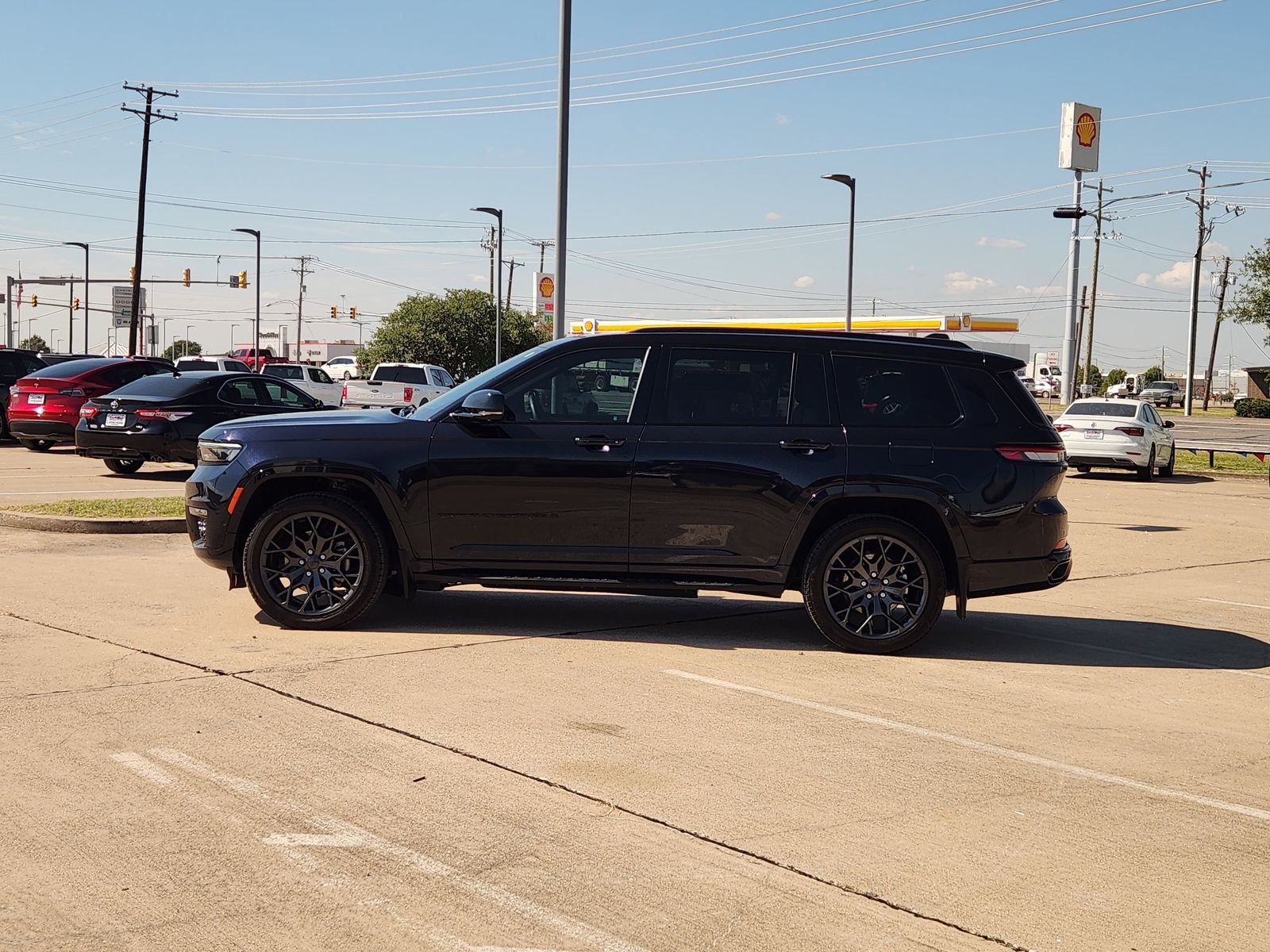 Used 2023 Jeep Grand Cherokee L Summit image 3