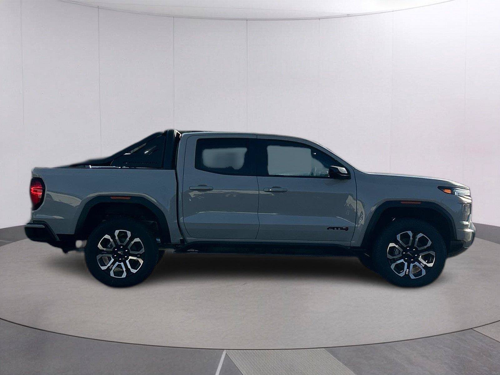 New 2026 GMC Canyon AT4 w/ Nightfall Edition AWD/4WD image 7