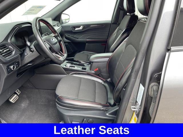Used 2024 Ford Escape ST-Line w/ Tech Pack #1 AWD/4WD image 9