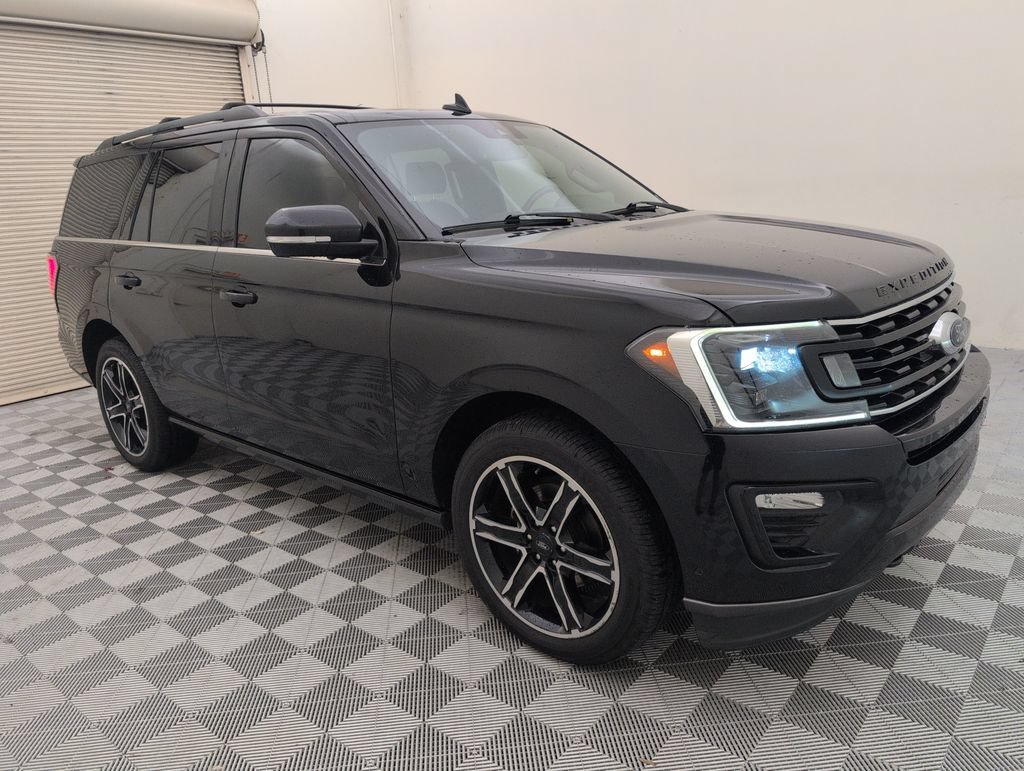 Used 2019 Ford Expedition Limited w/ Equipment Group 303A AWD/4WD image 1