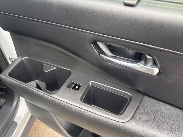 Used 2022 Nissan Pathfinder SL w/ Cargo Package image 27