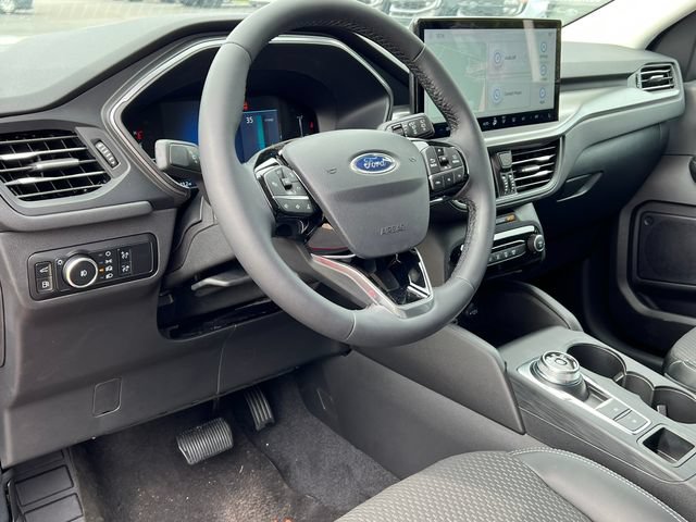 New 2024 Ford Escape SE FWD image 15