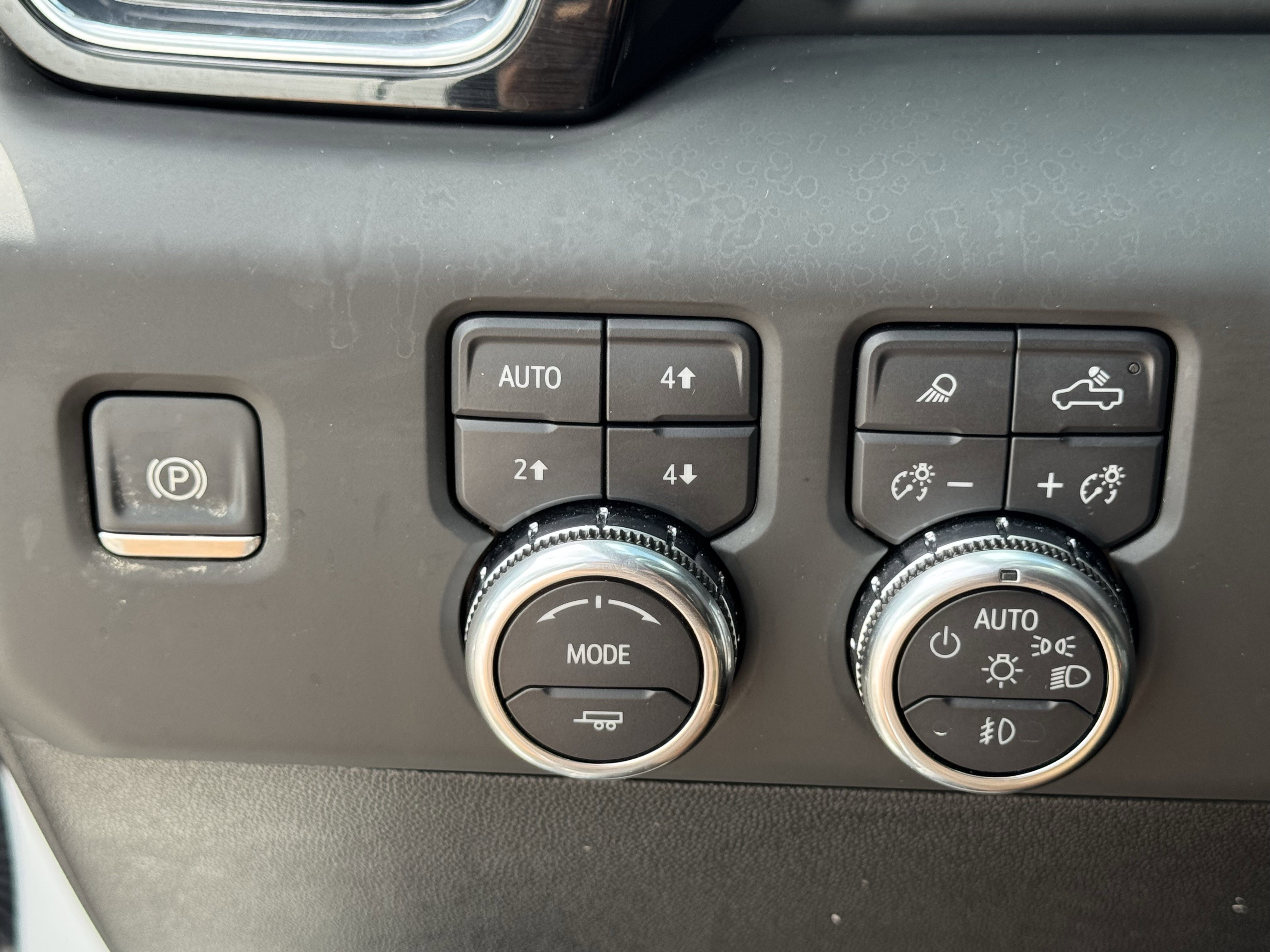 Used 2025 GMC Sierra 3500 Denali image 26