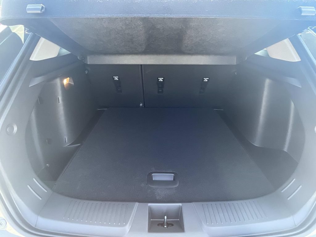 New 2026 Chevrolet Trax LT w/ Driver Confidence Package FWD image 11
