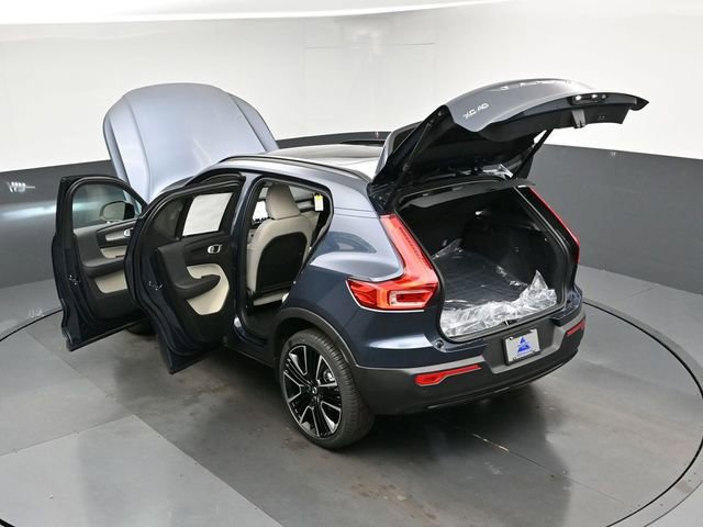 New 2026 Volvo XC40 B5 Ultra w/ Protection Package Premier AWD/4WD image 51