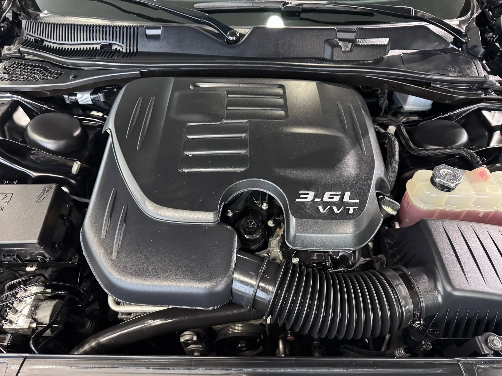 Used 2023 Dodge Challenger GT image 33