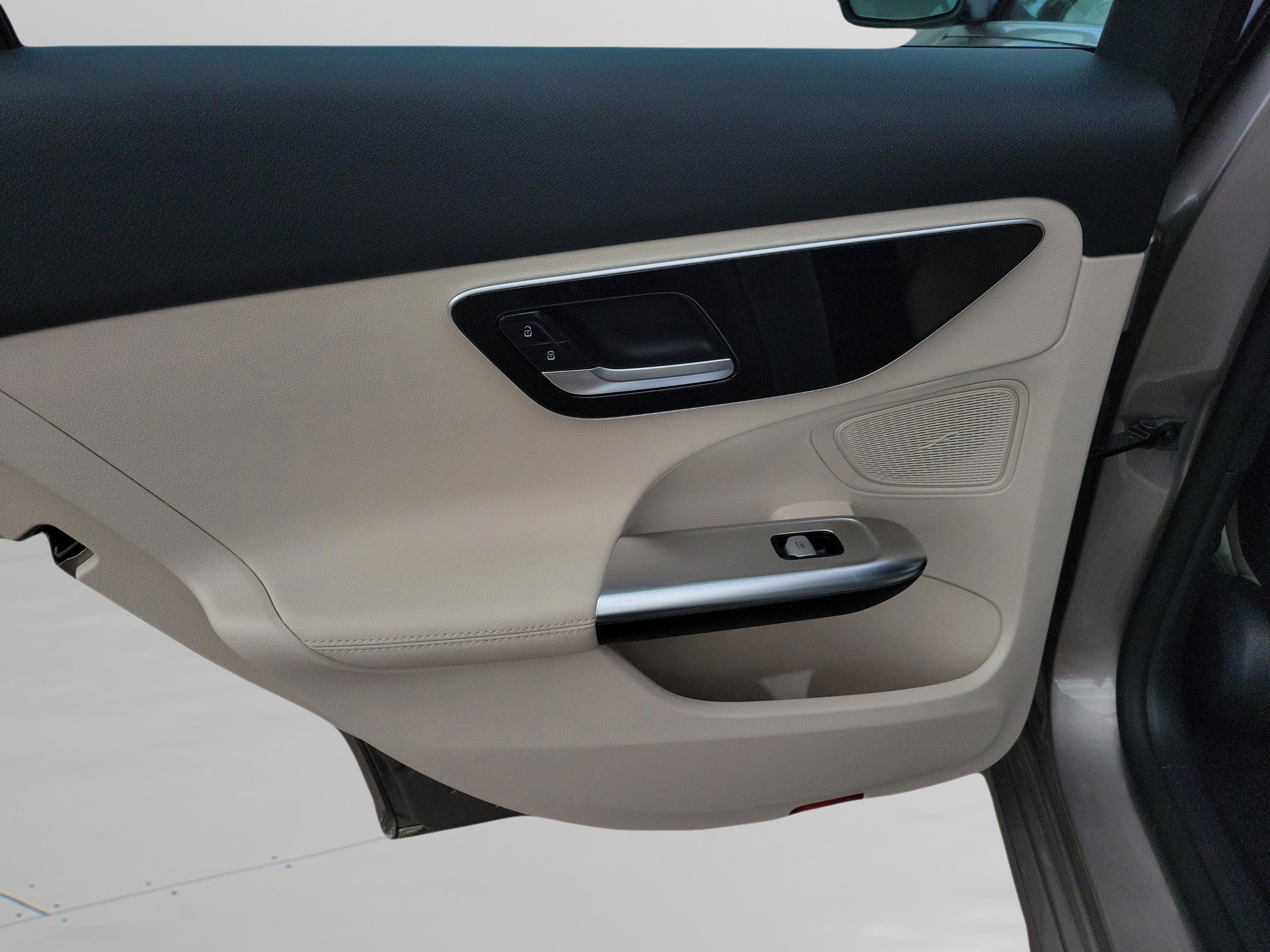 Certified 2023 Mercedes-Benz C 300 Sedan image 10