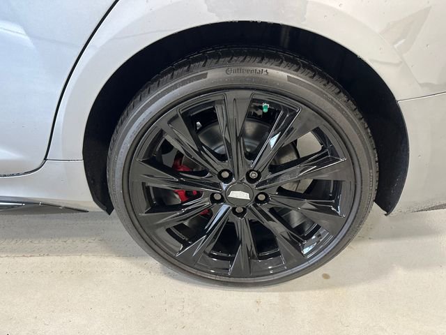 New 2026 Cadillac CT4 V w/ LPO, ONYX Package image 12