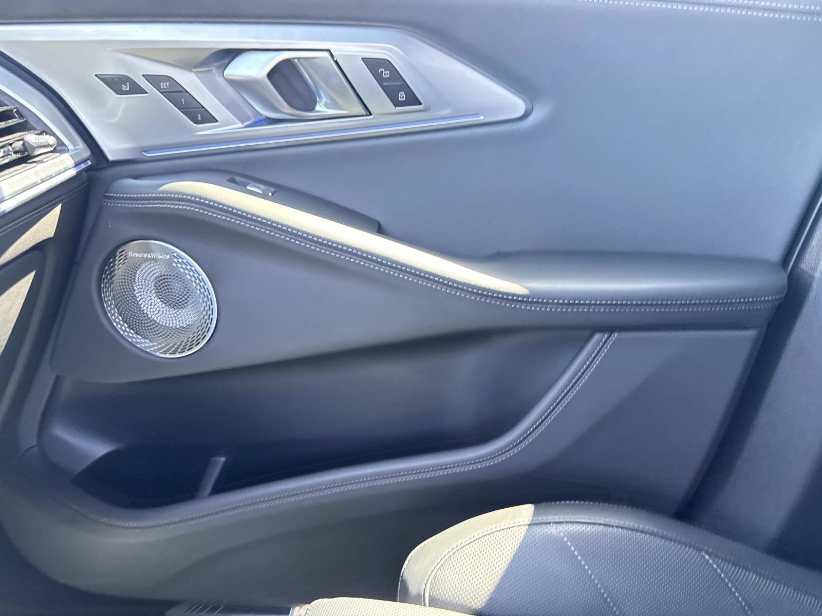 Used 2025 BMW XM image 24