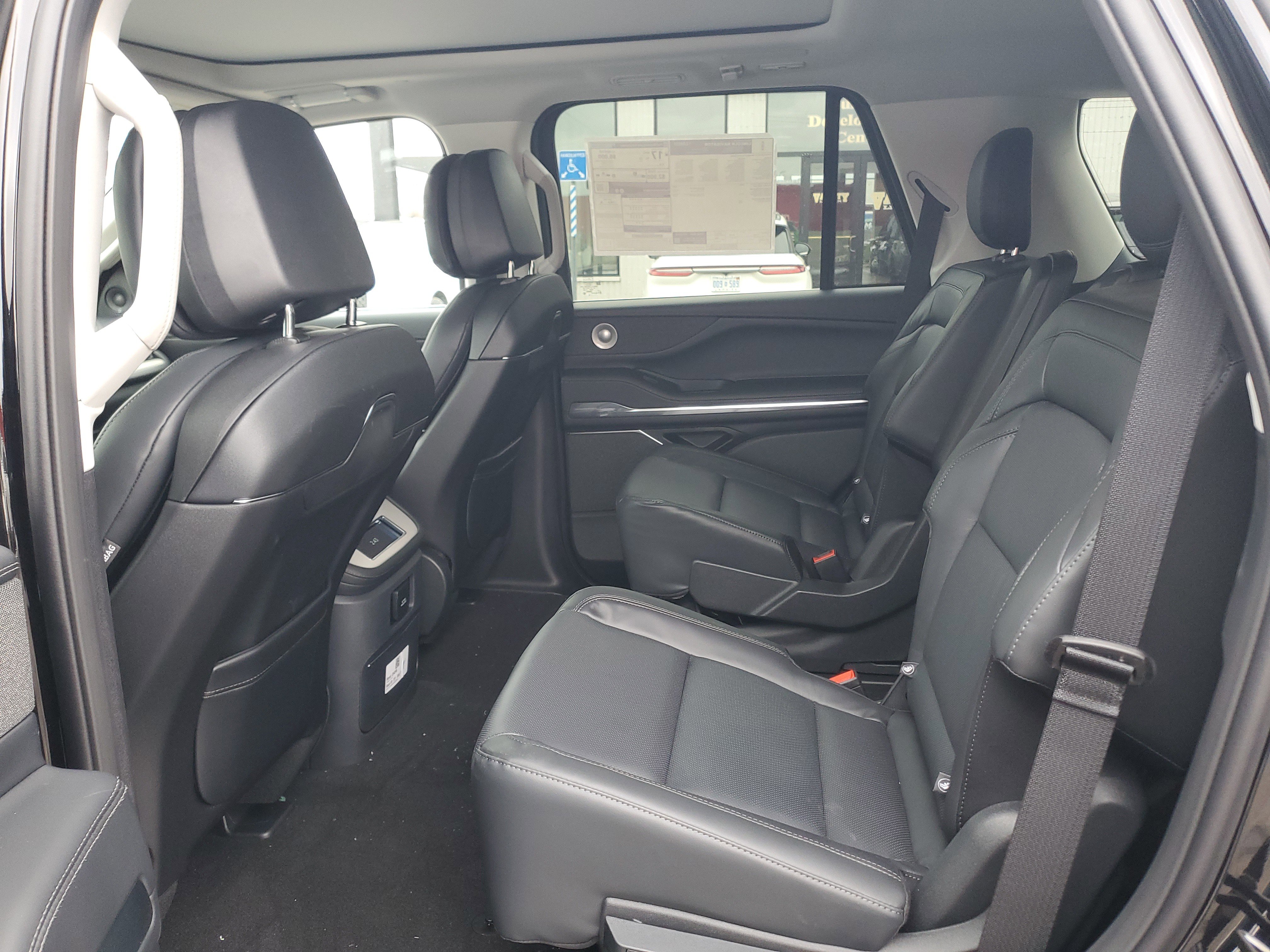 New 2026 Lincoln Navigator Reserve image 27
