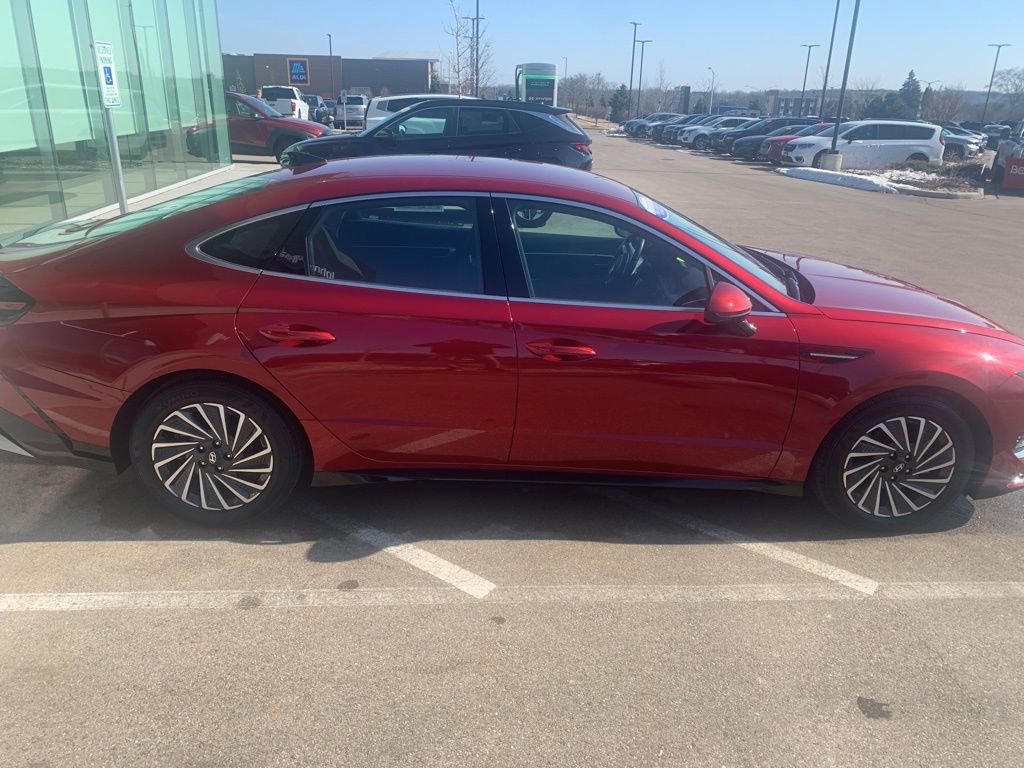Certified 2025 Hyundai Sonata SEL image 7