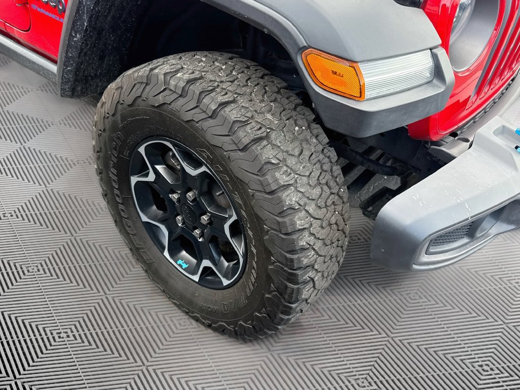 Certified 2023 Jeep Wrangler Unlimited Rubicon 4xe w/ Cold Weather Group AWD/4WD image 5
