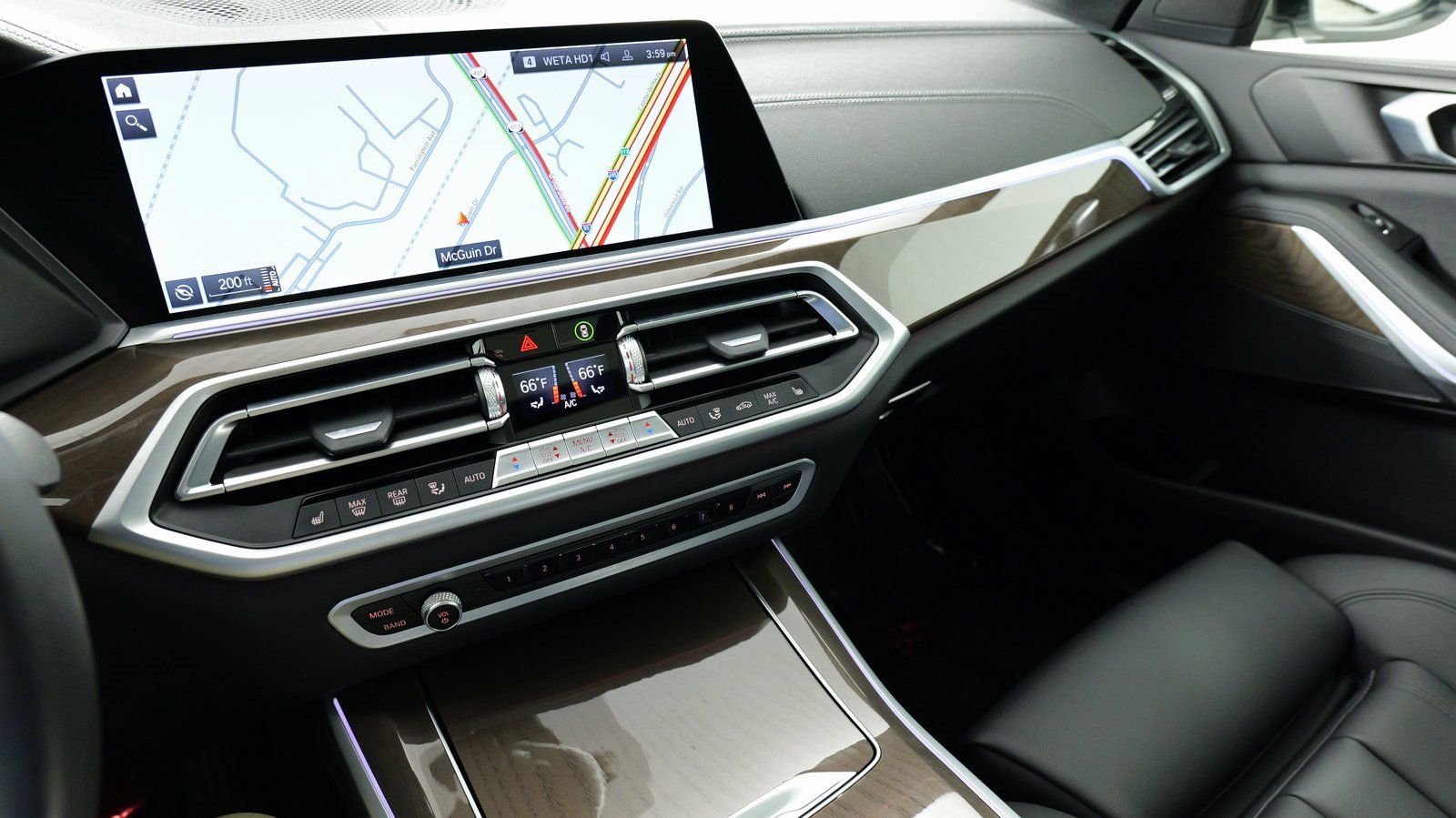 Used 2022 BMW X5 xDrive40i w/ Parking Assistance Package image 47