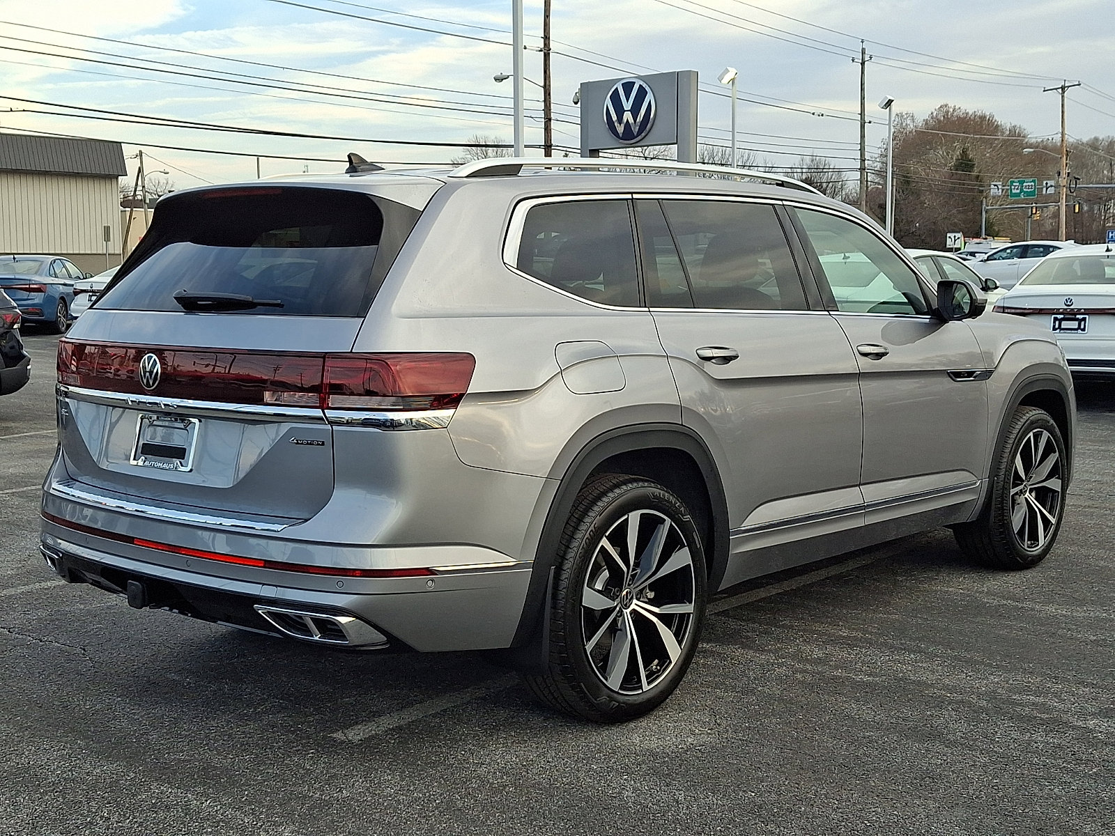 New 2026 Volkswagen Atlas SEL Premium R-Line image 5