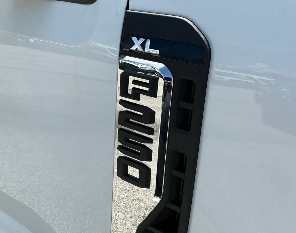 New 2026 Ford F250 XL w/ XL Driver Assist Package AWD/4WD image 18