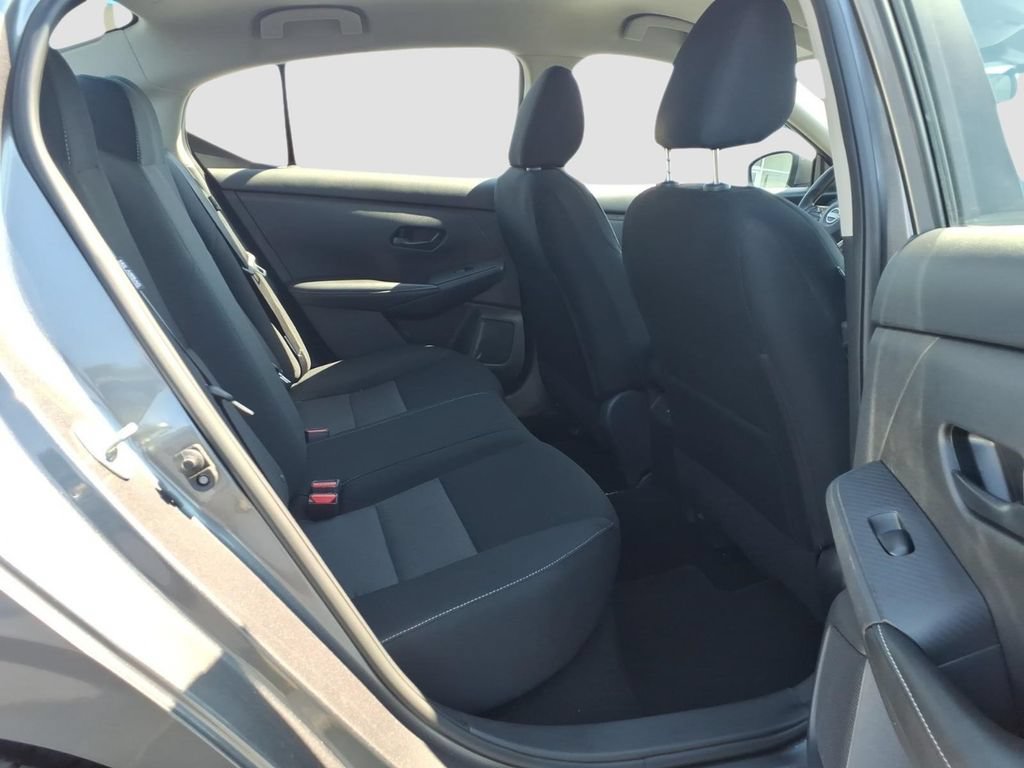 Used 2025 Nissan Sentra SV FWD image 12