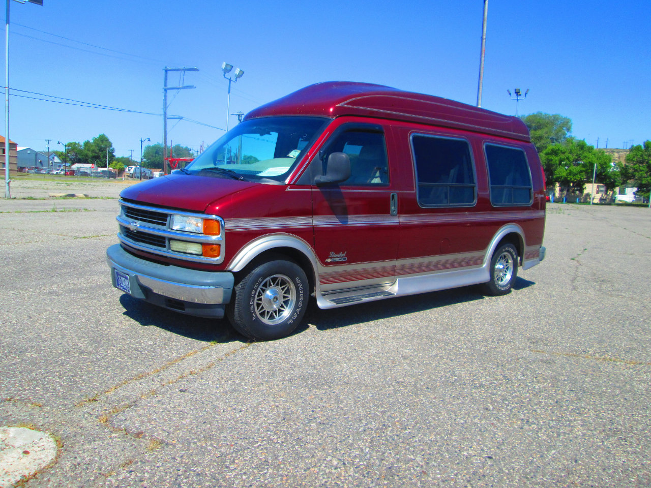 Used 1997 Chevrolet Express 1500 image 1