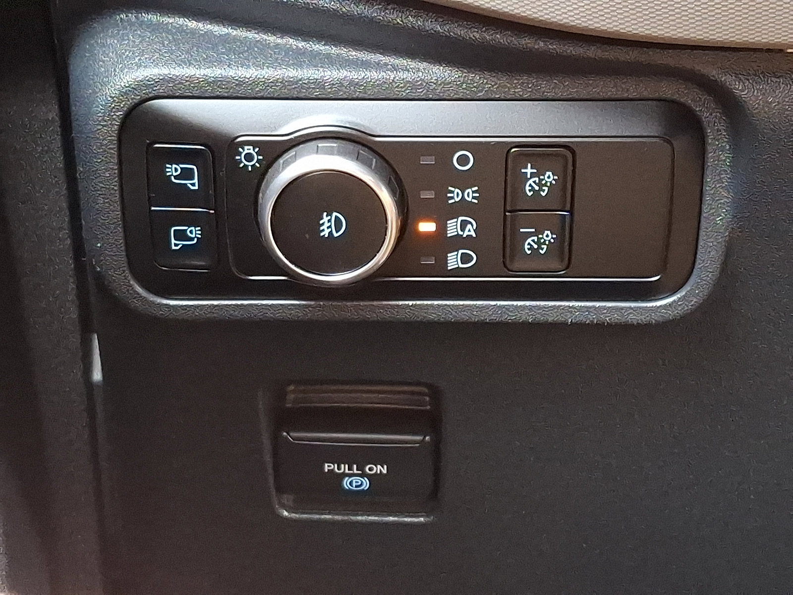 Used 2023 Ford Bronco Wildtrak AWD/4WD image 24
