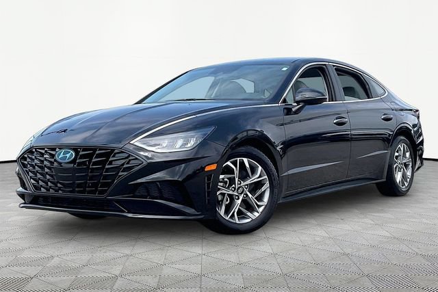 Used 2020 Hyundai Sonata SEL w/ Convenience Package FWD image 3