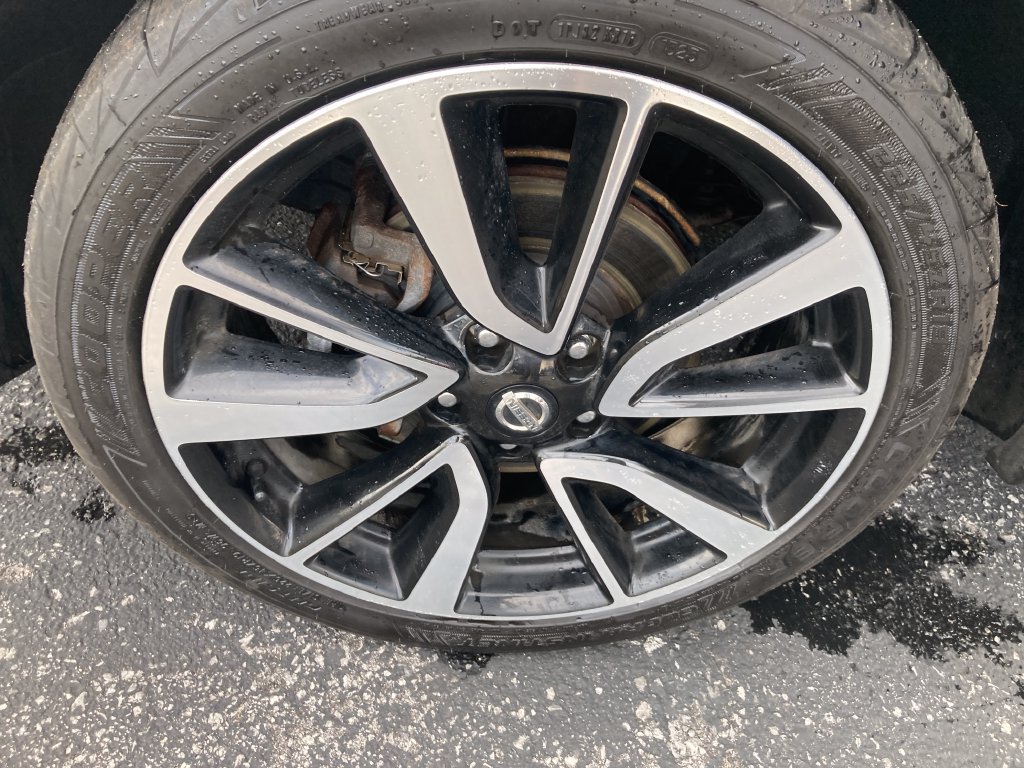 Used 2017 Nissan Rogue Sport SL w/ SL Premium Package AWD/4WD image 34