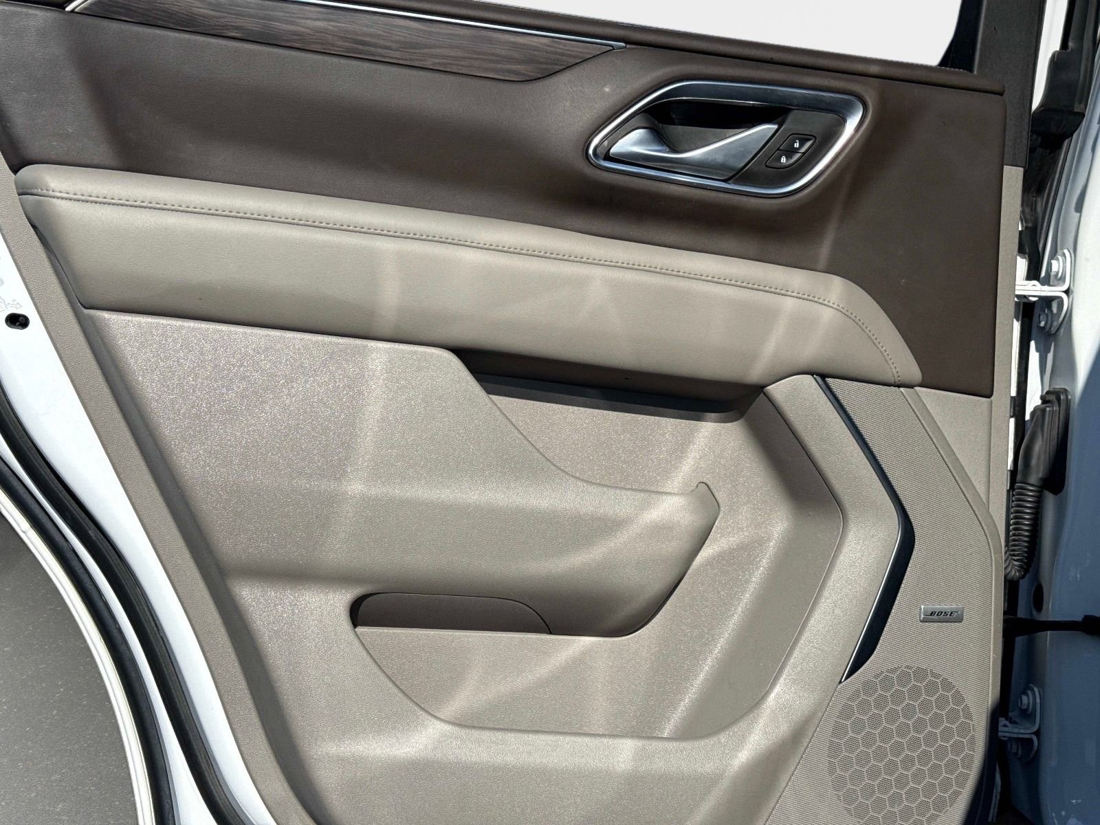 Used 2022 Chevrolet Tahoe LT w/ LT Signature Package image 11