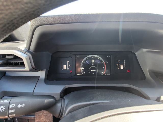 Used 2025 Toyota Tacoma SR image 11