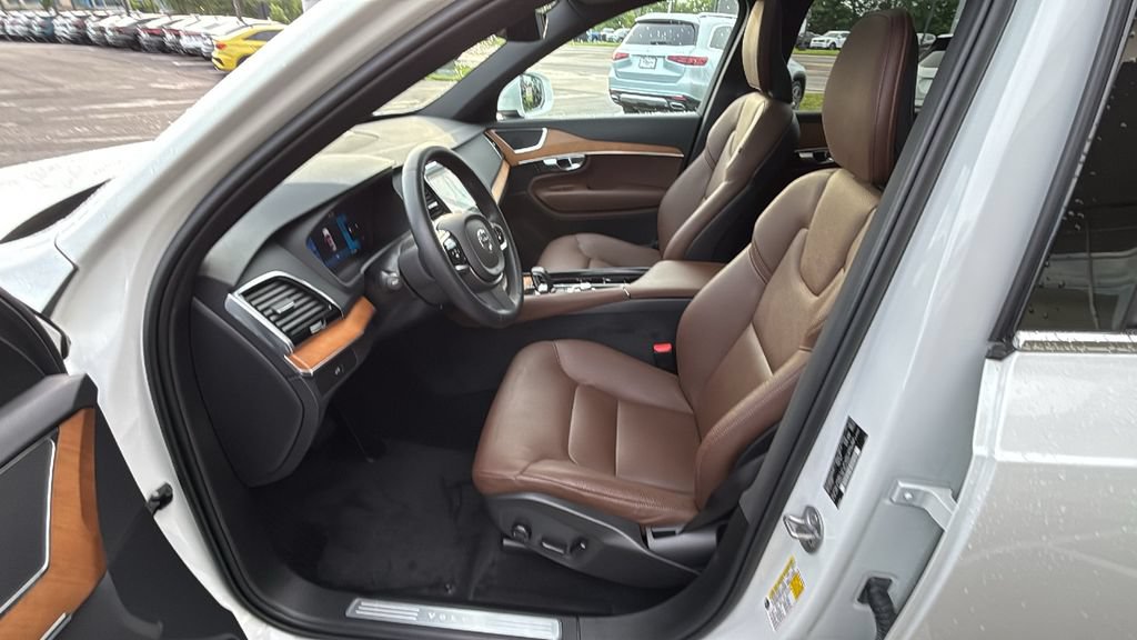 Certified 2023 Volvo XC90 B6 Plus w/ Protection Package AWD/4WD image 24