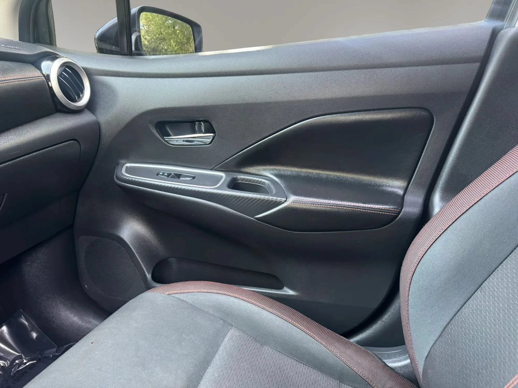 Used 2020 Nissan Versa SR w/ Convenience Package FWD image 16
