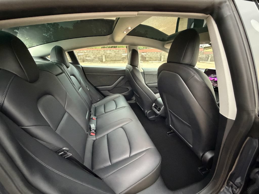 Used 2022 Tesla Model 3 Long Range AWD/4WD image 26