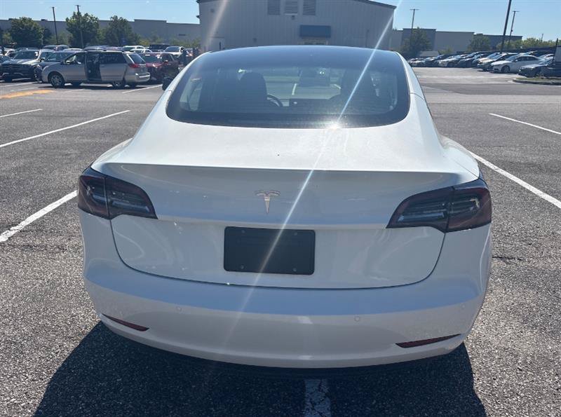 Used 2021 Tesla Model 3 Standard Range Plus RWD image 6