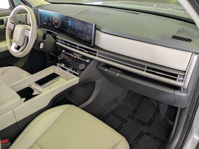 Used 2025 Hyundai Santa Fe SEL AWD/4WD image 29