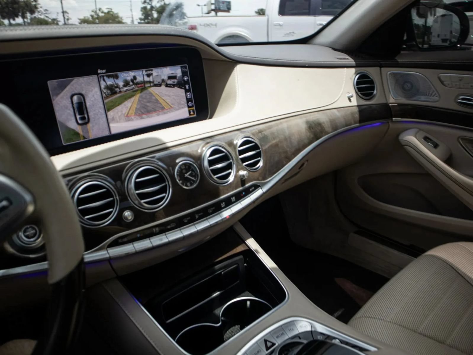Used 2019 Mercedes-Benz S 560 Sedan w/ AMG Line Exterior image 34