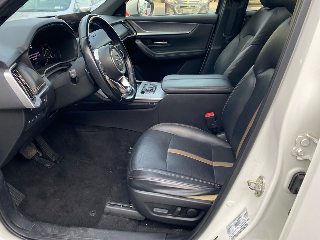 Used 2024 MAZDA CX-90 3.3 Turbo w/ Premium Plus Pkg image 9