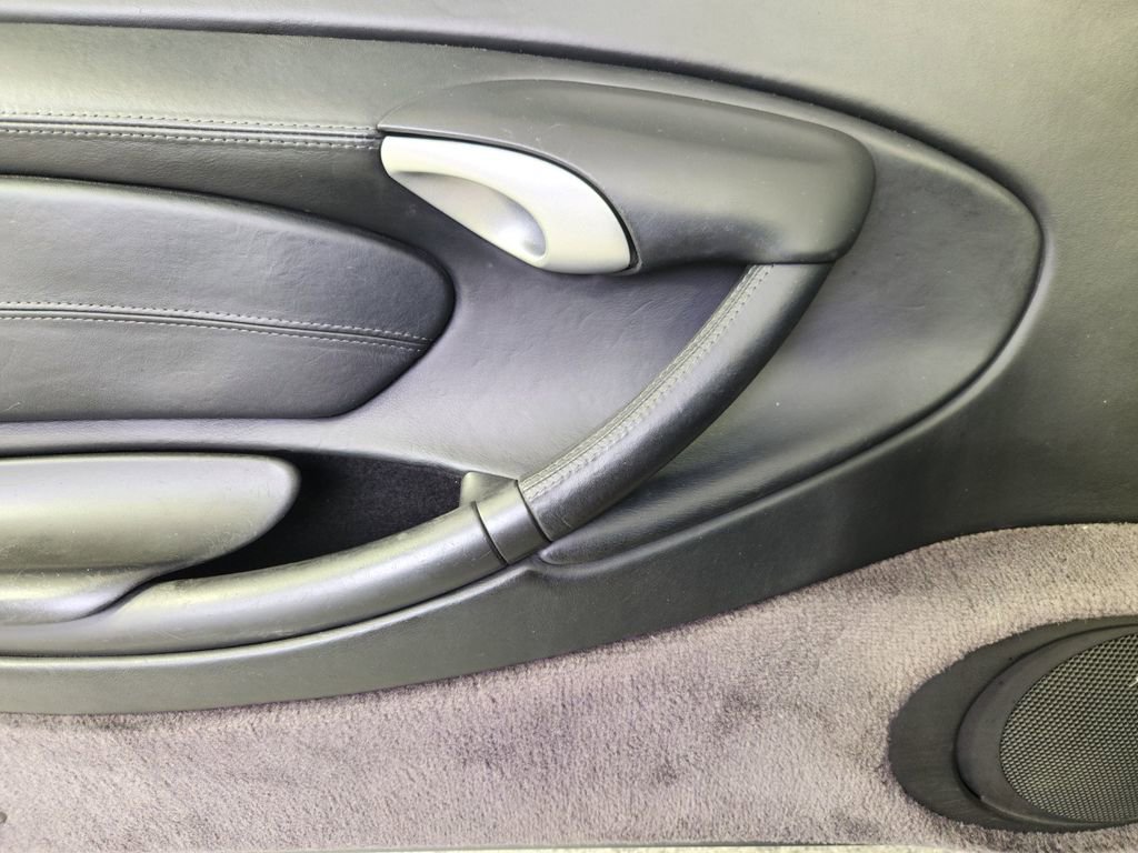 Used 2003 Porsche Boxster image 24