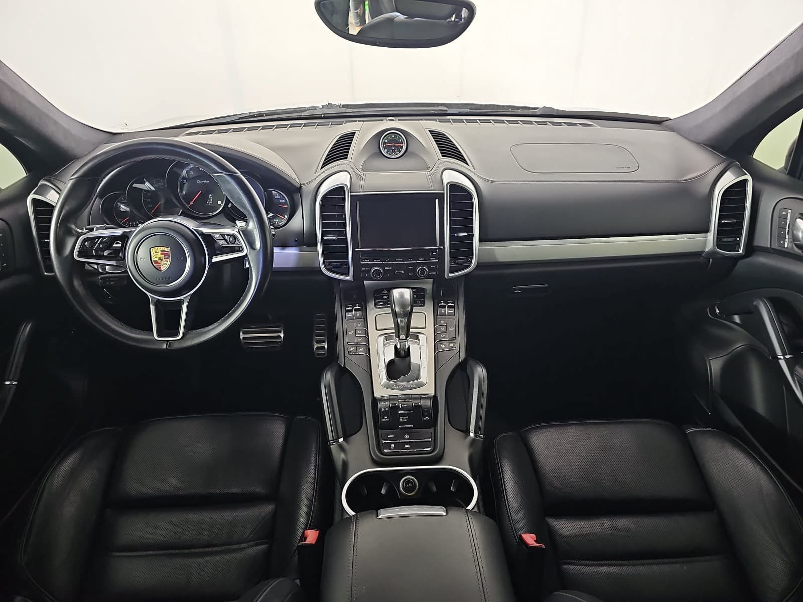 Used 2015 Porsche Cayenne Turbo AWD/4WD image 9