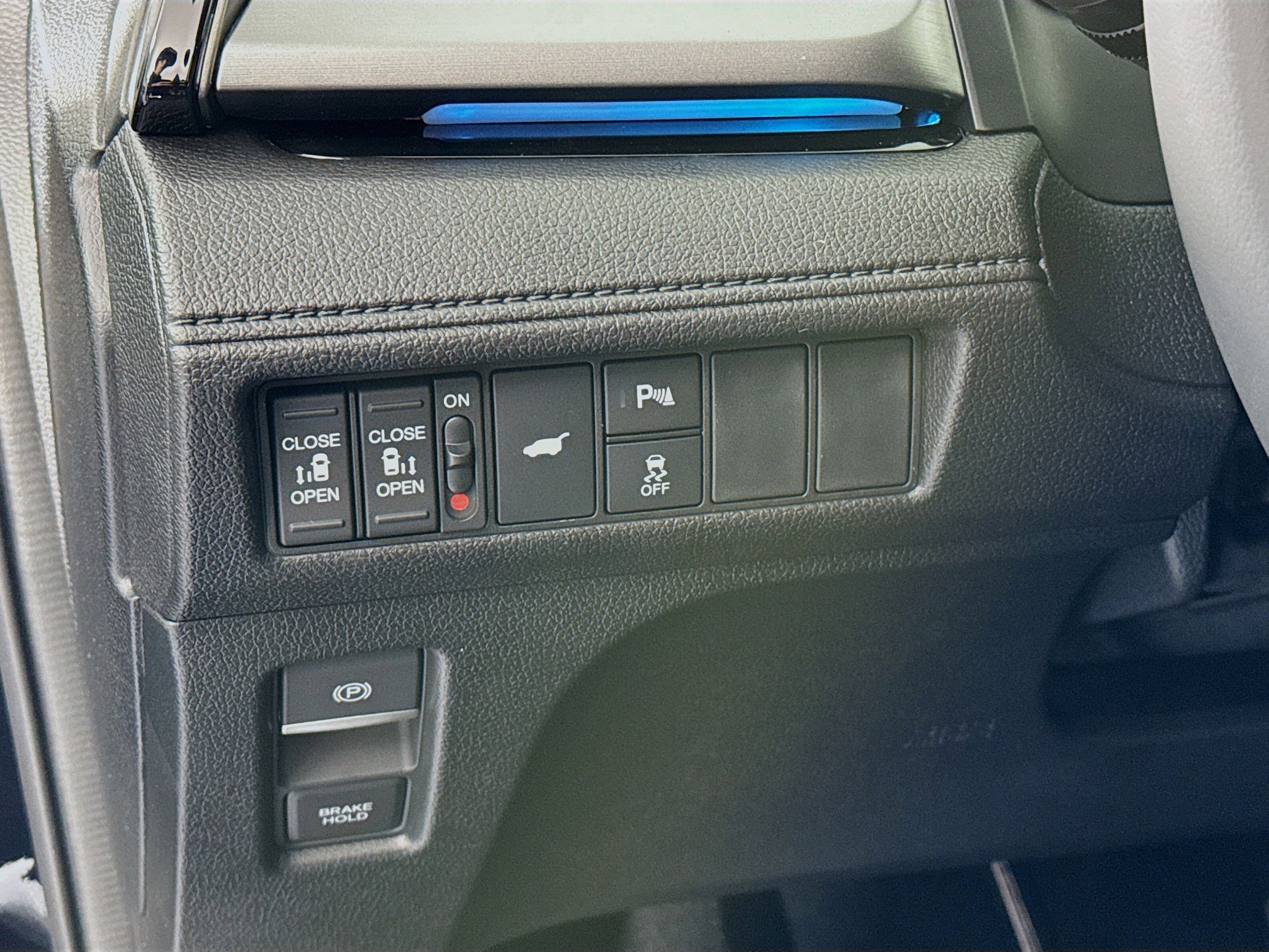 New 2026 Honda Odyssey Touring image 10