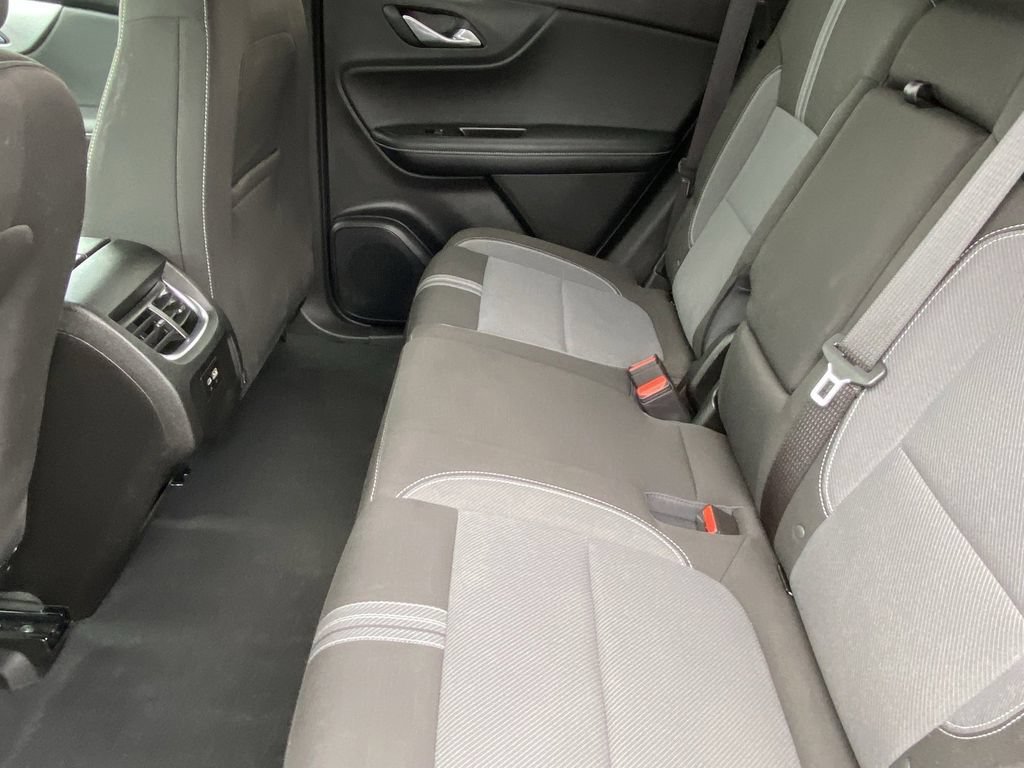 Used 2025 Chevrolet Blazer LT FWD image 20